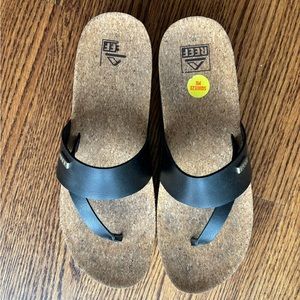Reef Sol Hi women’s sandals.
